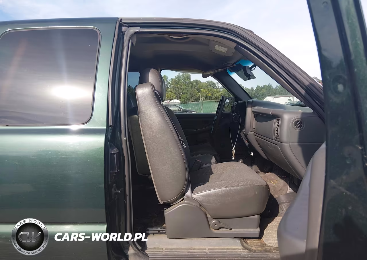 2005 Chevrolet Silverado 1500 Work Truck VIN:1GCEK19T45E253383 - 5