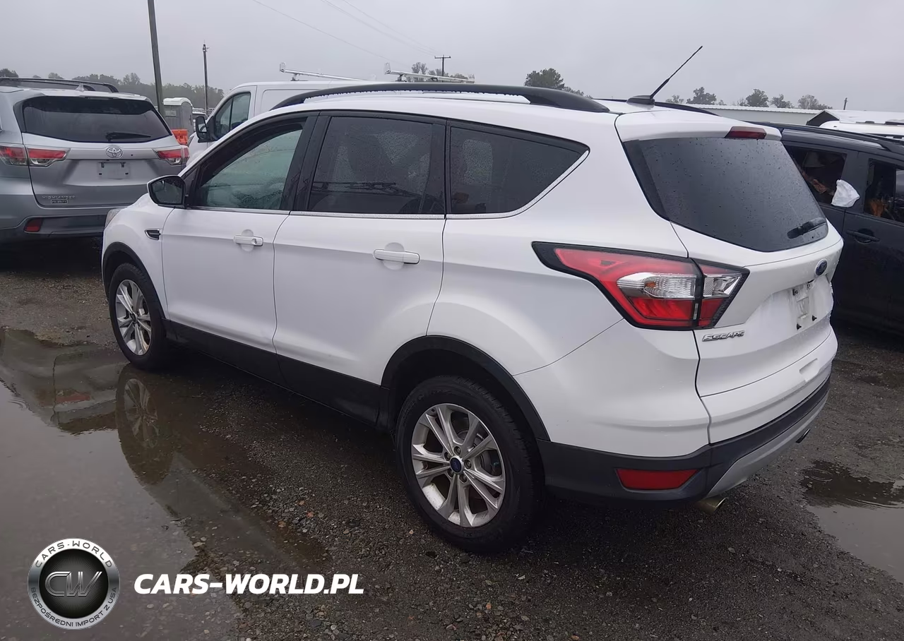 2018 Ford Escape Se VIN:1FMCU0GD6JUC90194 - 3