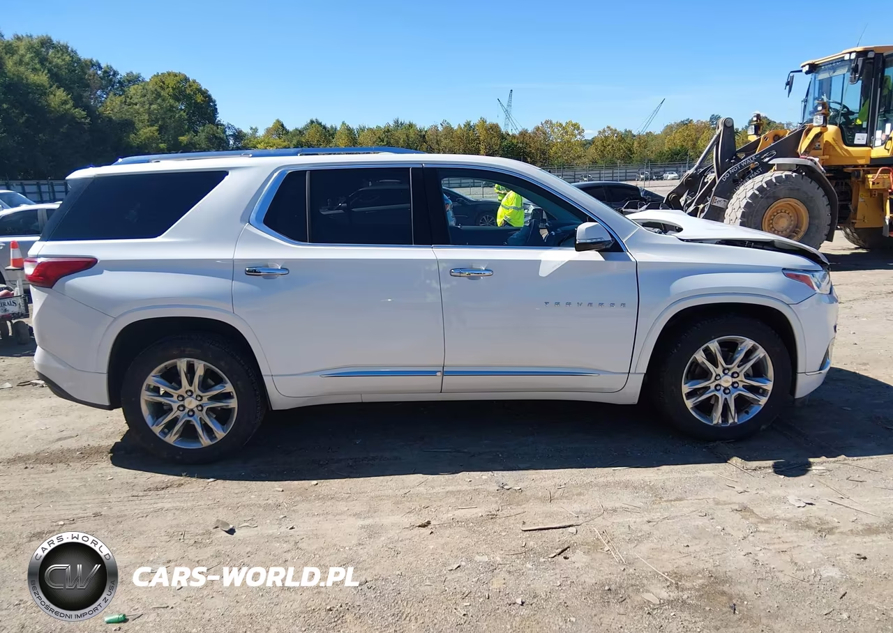 2018 Chevrolet Traverse High Country VIN:1GNEVKKW5JJ233797 - 13