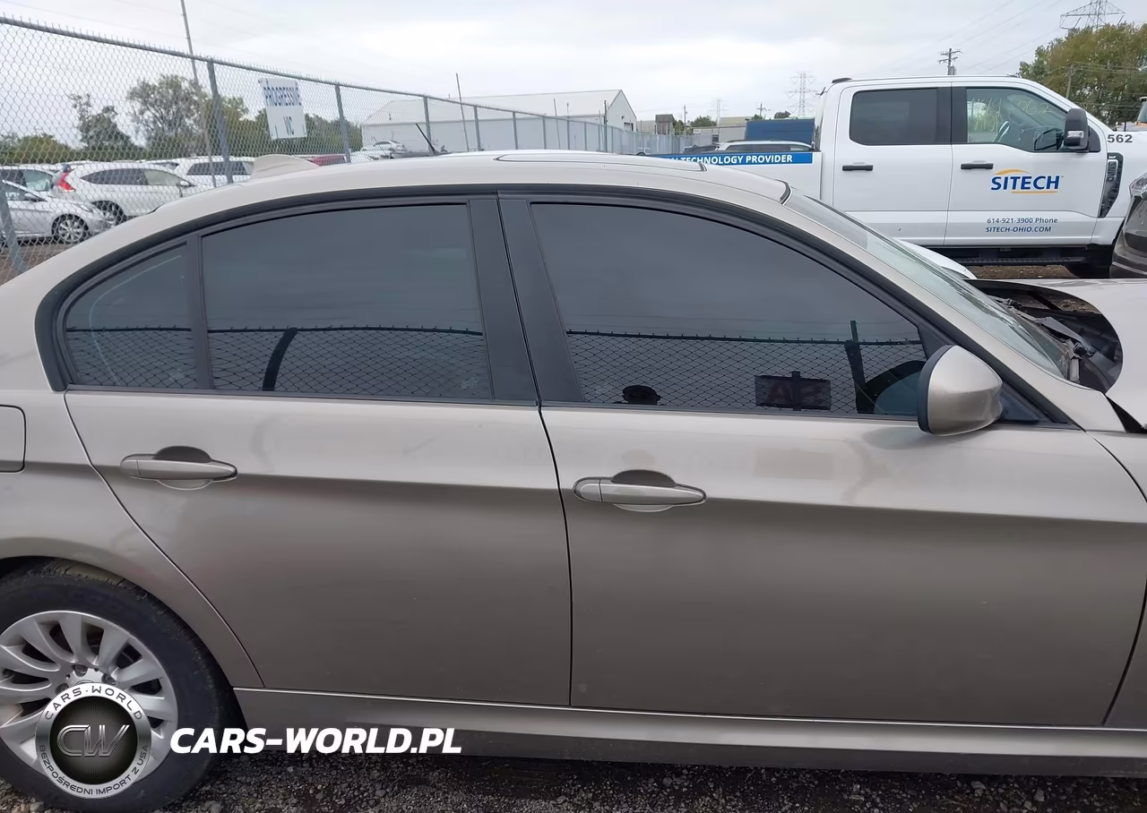 2009 BMW 3 Series 328I VIN:WBAPH775X9NM31654 - 13