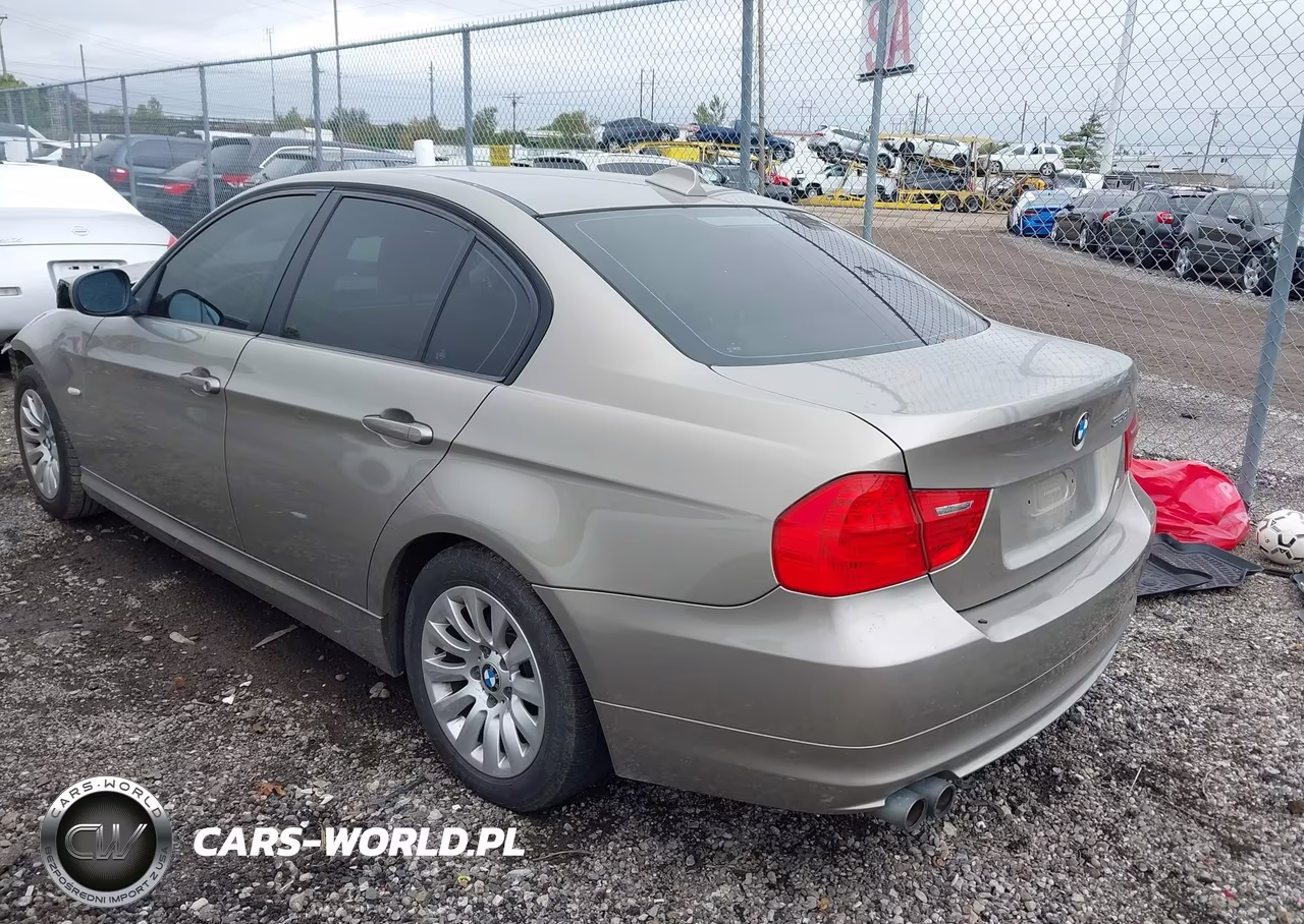 2009 BMW 3 Series 328I VIN:WBAPH775X9NM31654 - 3