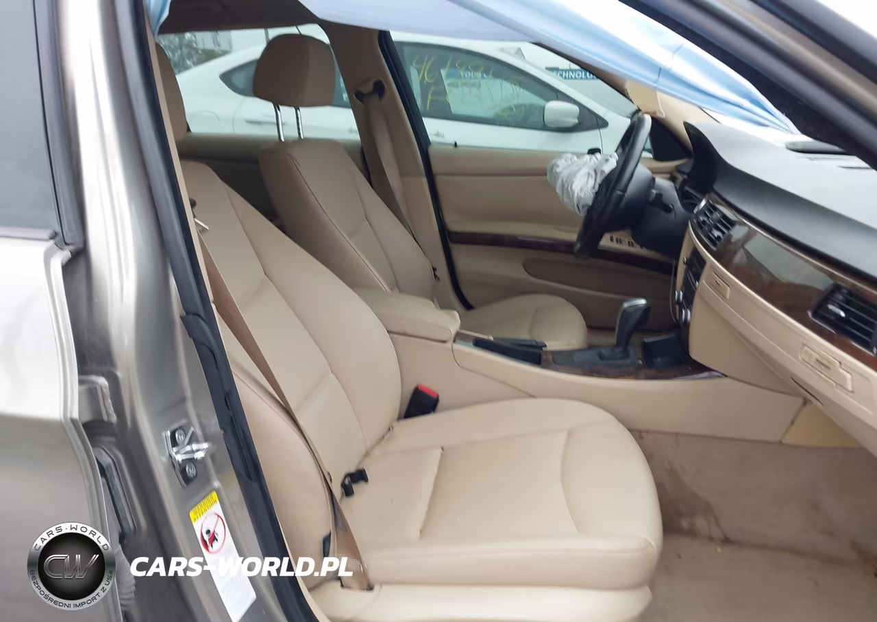 2009 BMW 3 Series 328I VIN:WBAPH775X9NM31654 - 5