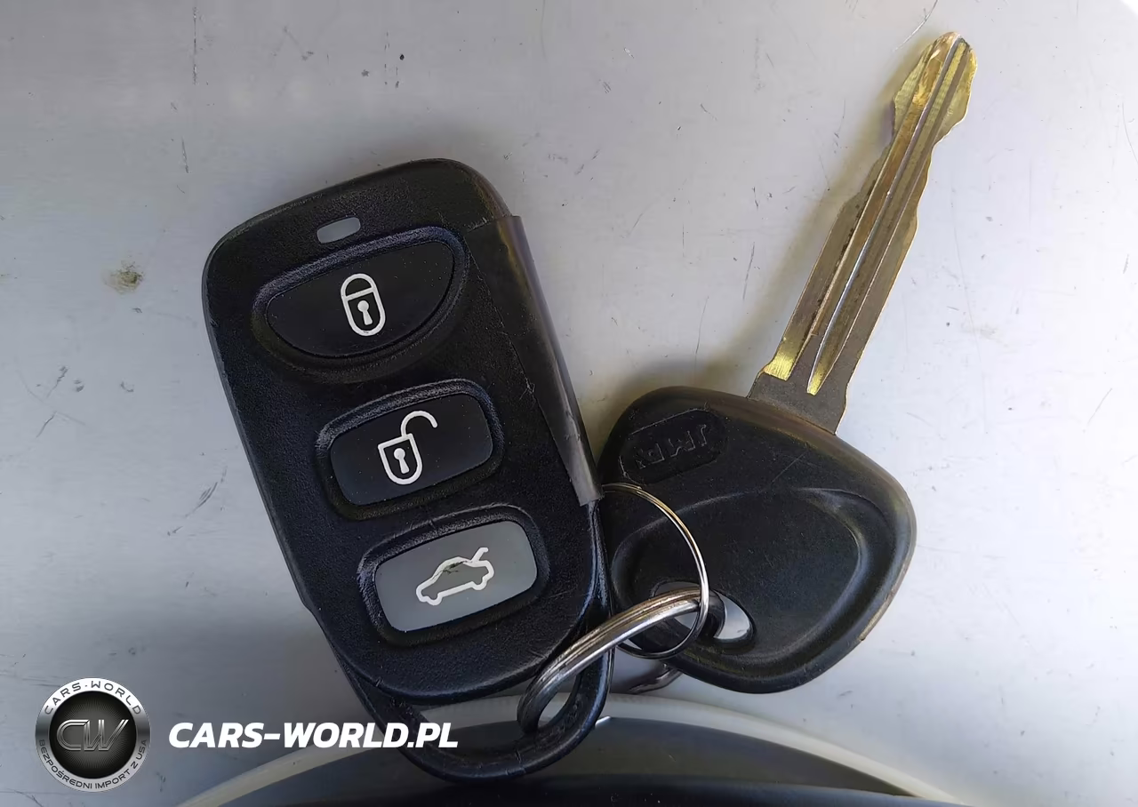 2008 Hyundai Elantra Gls-Se VIN:KMHDU46D58U321538 - 11