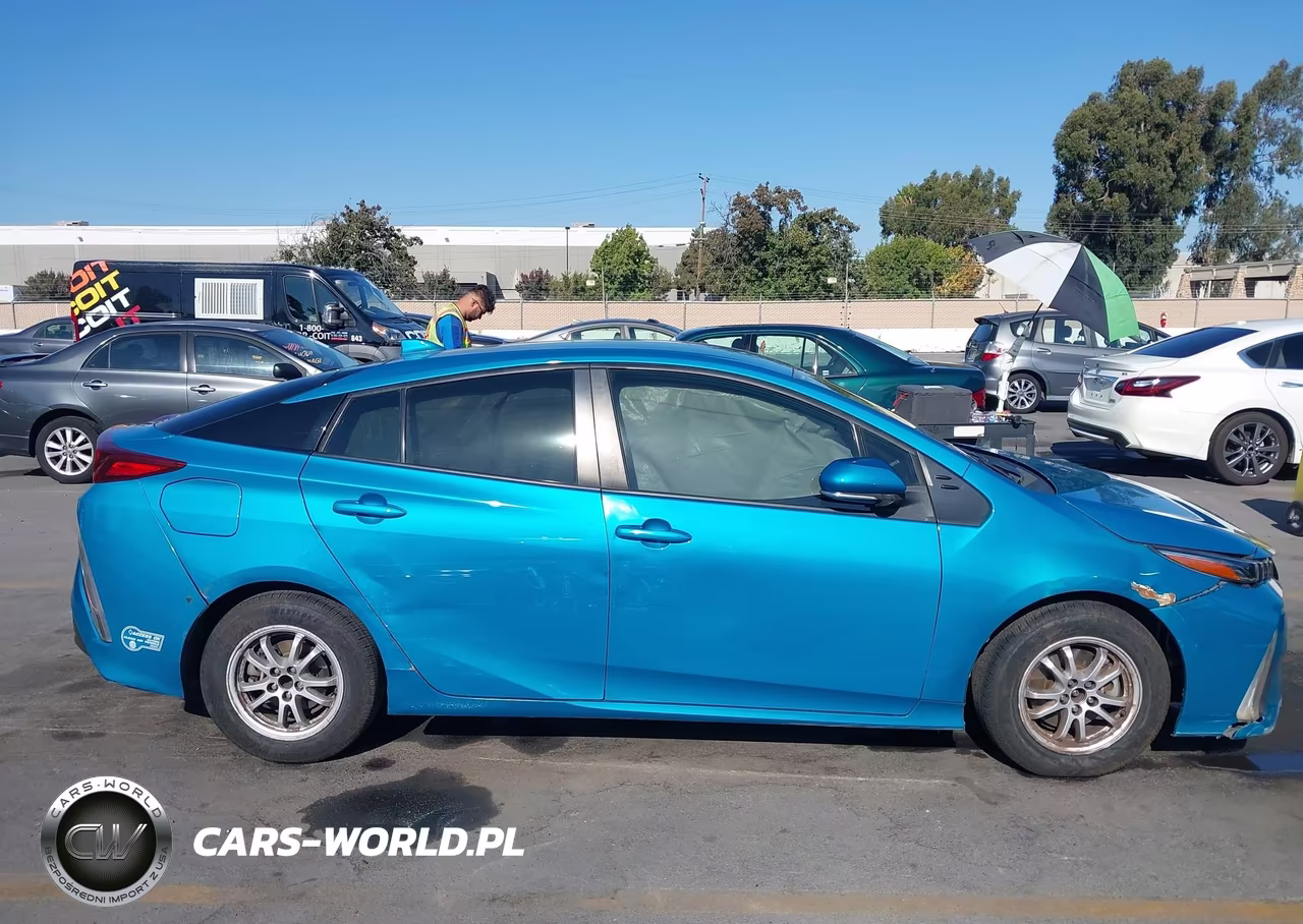2021 Toyota Prius Prime Xle VIN:JTDKAMFP3M3174182 - 13