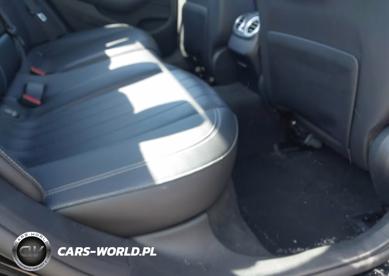 2017 Mercedes-Benz E 300 VIN:WDDZF4JB4HA158768 - 8