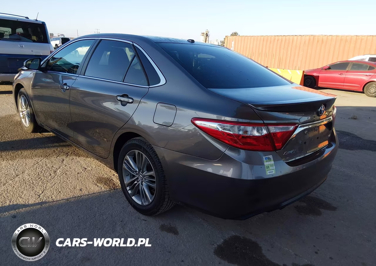 2017 Toyota Camry Se VIN:4T1BF1FK2HU359131 - 3