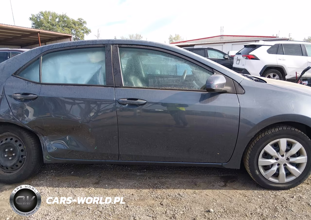 2016 Toyota Corolla Le VIN:2T1BURHE2GC598464 - 14