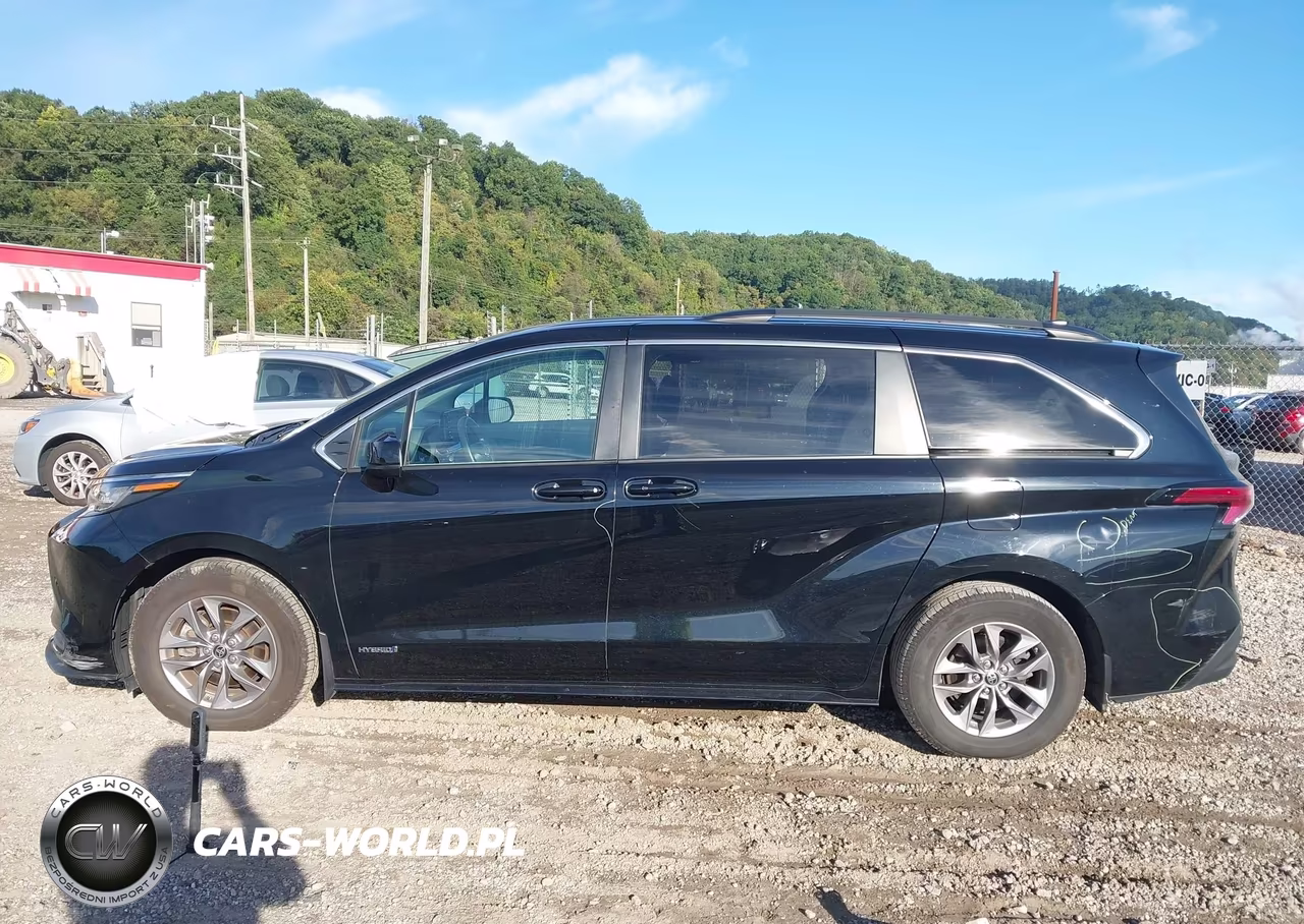 2021 Toyota Sienna Le VIN:5TDKSKFCXMS037060 - 15