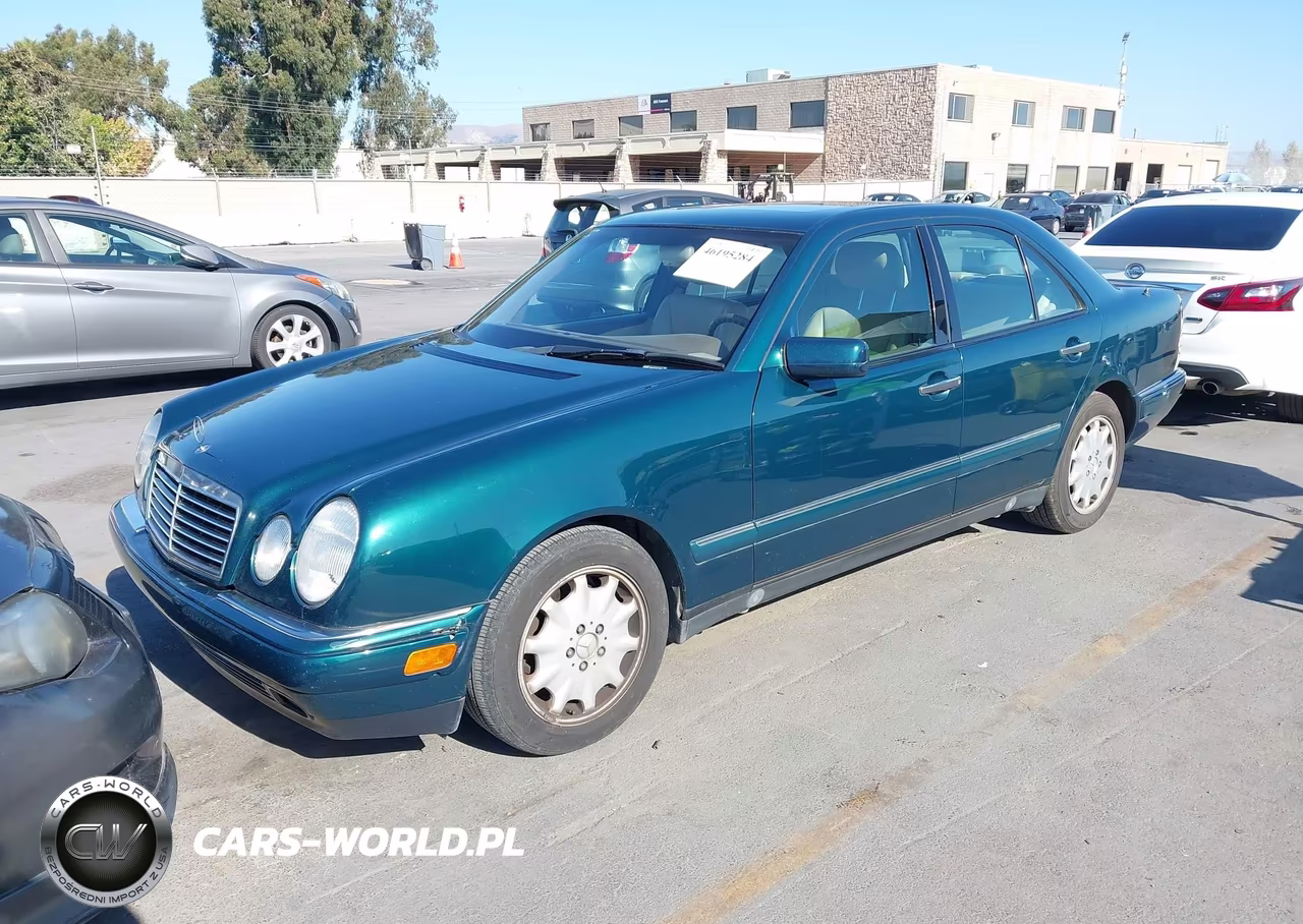 1996 Mercedes-Benz E 320 VIN:WDBJF55F9TJ010438 - 2