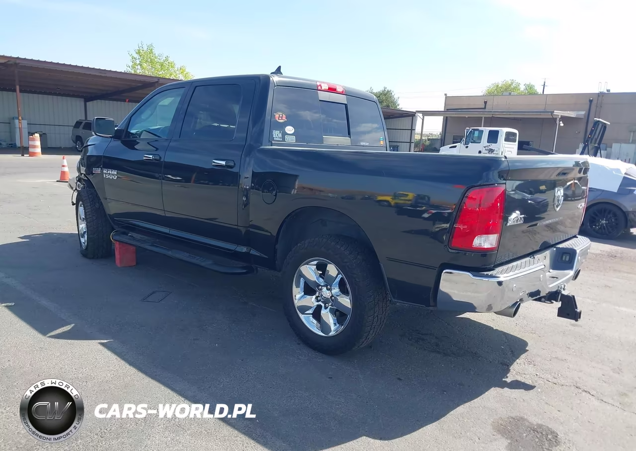 2018 Ram 1500 Big Horn VIN:1C6RR7LT0JS323845 - 3