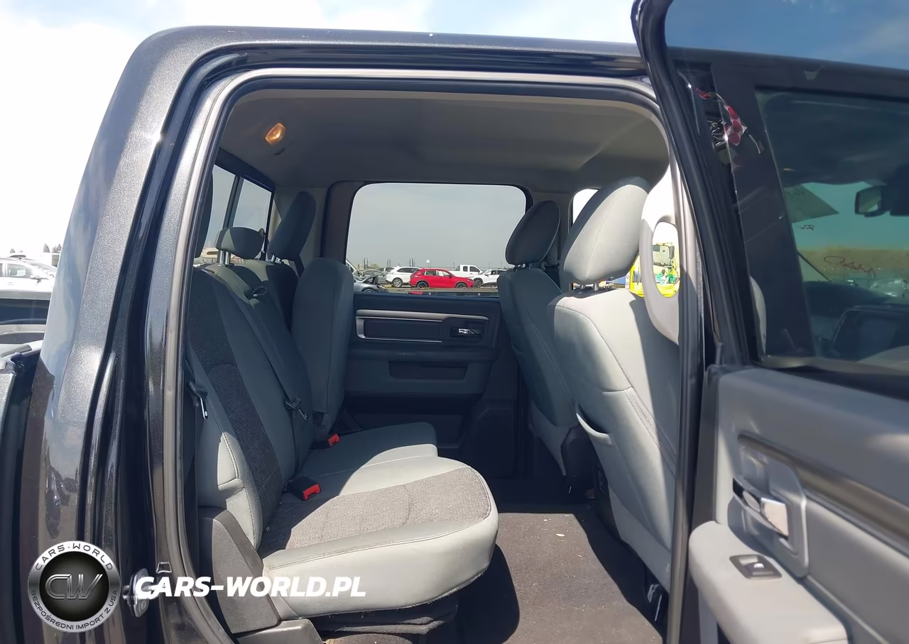 2018 Ram 1500 Big Horn VIN:1C6RR7LT0JS323845 - 8