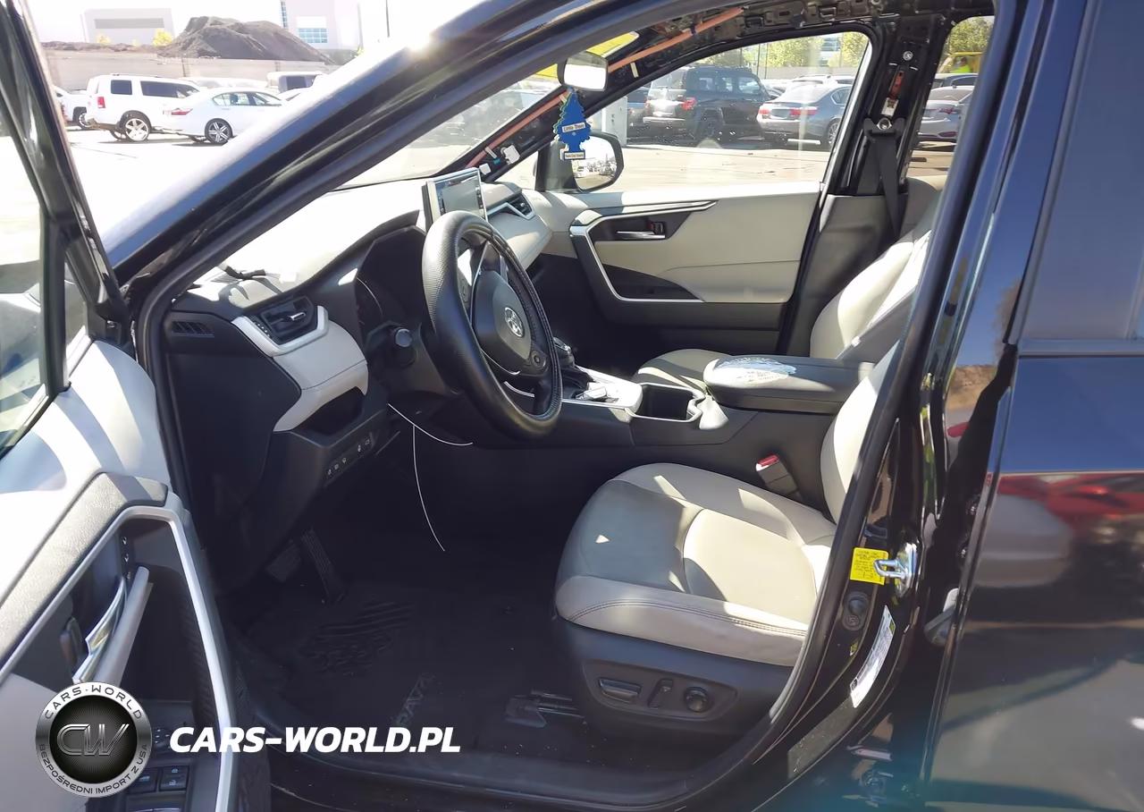 2022 Toyota Rav4 Xle Premium VIN:2T3C1RFV1NC183799 - 5