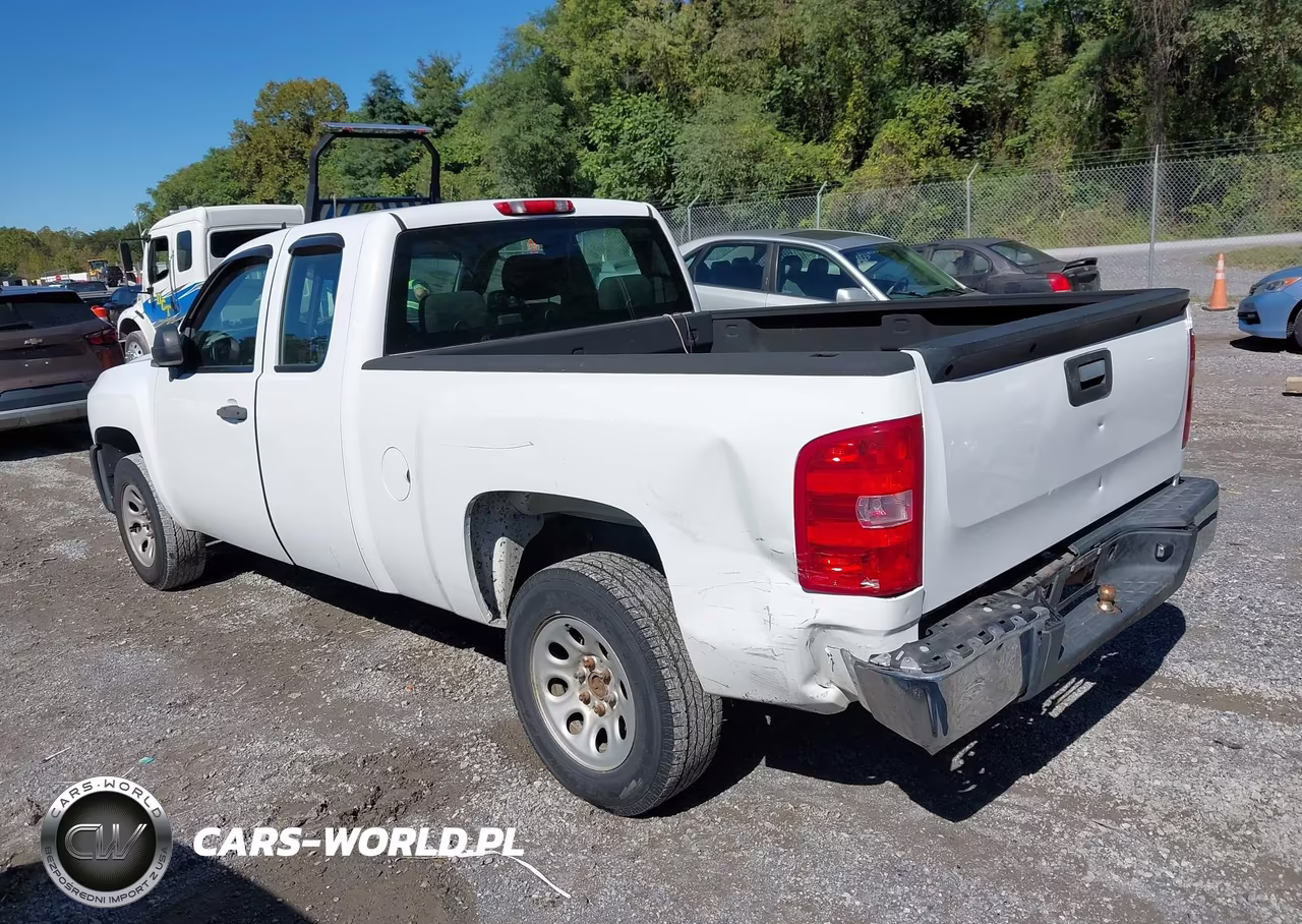 2008 Chevrolet Silverado 1500 Work Truck VIN:1GCEC19X18Z112042 - 3