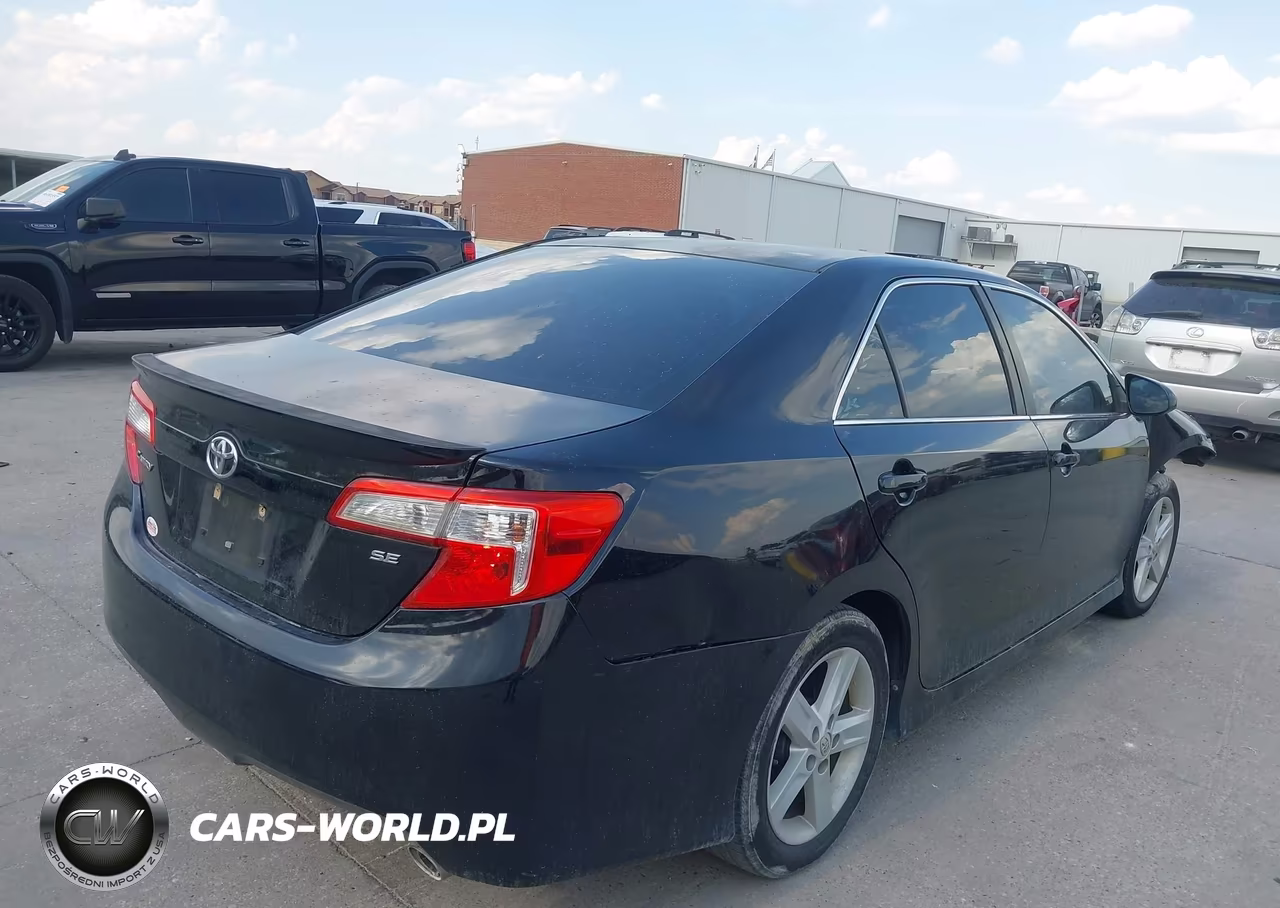 2014 Toyota Camry Se VIN:4T1BF1FK9EU796507 - 4