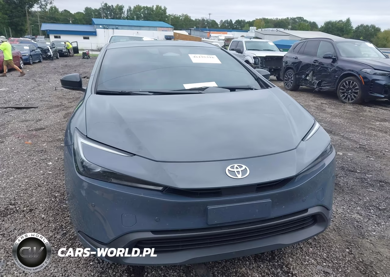 2024 Toyota Prius Le Awd-E VIN:JTDADABU4R3011464 - 13