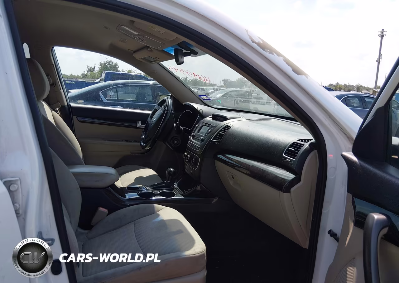 2014 Kia Sorento Lx VIN:5XYKTCA62EG464705 - 5