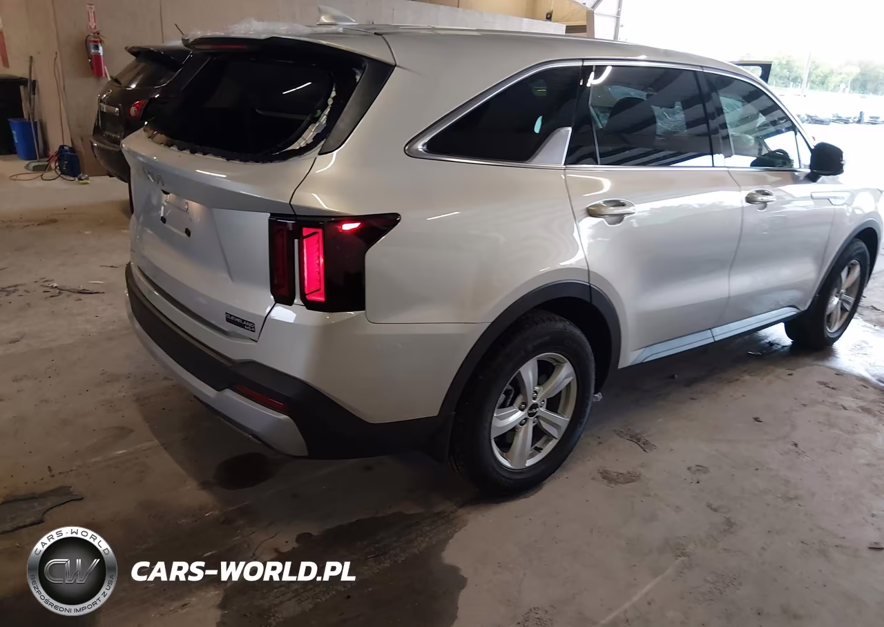 2026 Kia Sorento Lx VIN:5XYRG4JC4TG463163 - 4