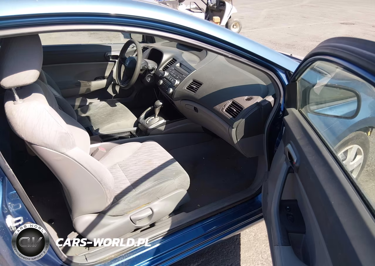 2008 Honda Civic Lx VIN:2HGFG12628H557689 - 5