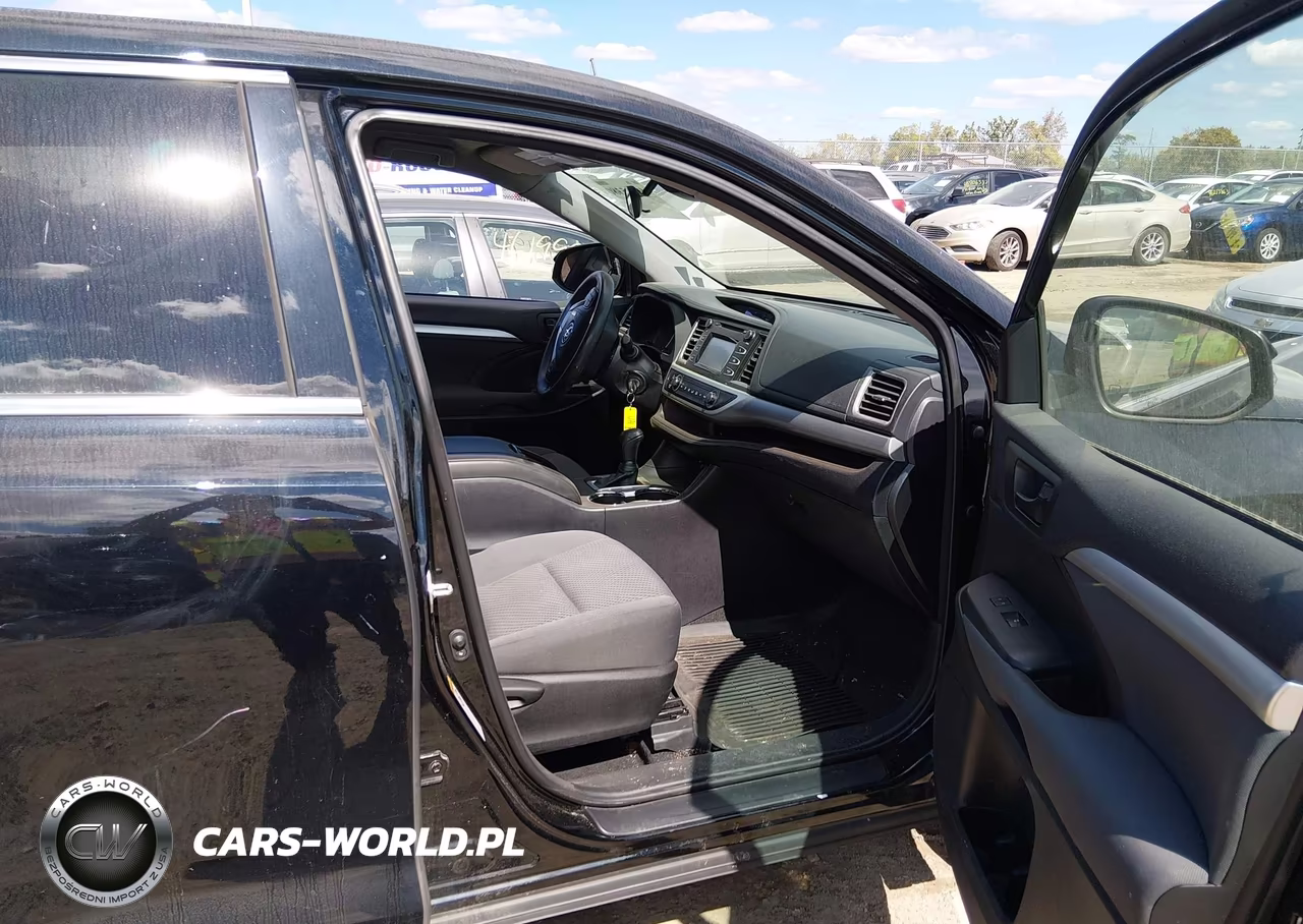 2018 Toyota Highlander Le VIN:5TDZARFHXJS039683 - 5