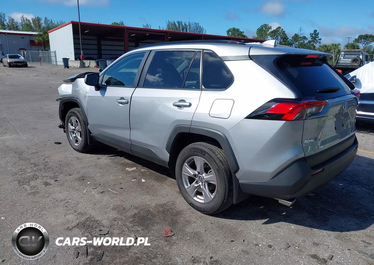 2025 Toyota Rav4 Xle VIN:2T3W1RFV1SC347903 - 3