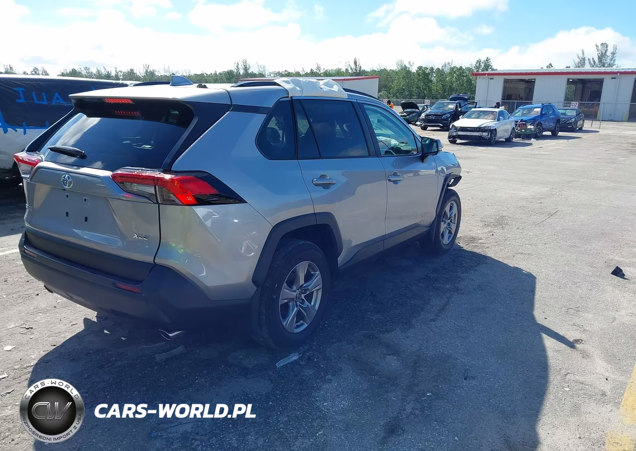 2025 Toyota Rav4 Xle VIN:2T3W1RFV1SC347903 - 4