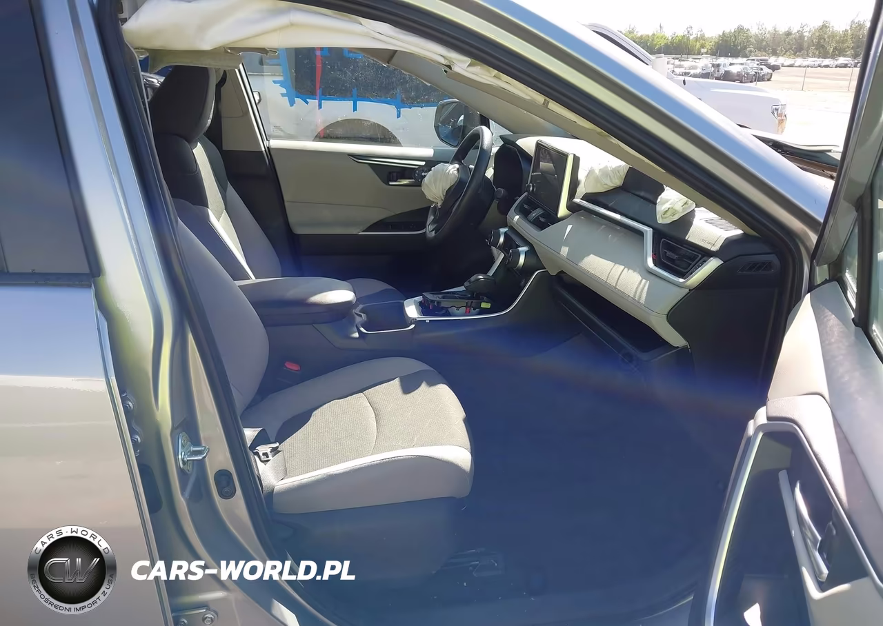 2025 Toyota Rav4 Xle VIN:2T3W1RFV1SC347903 - 5