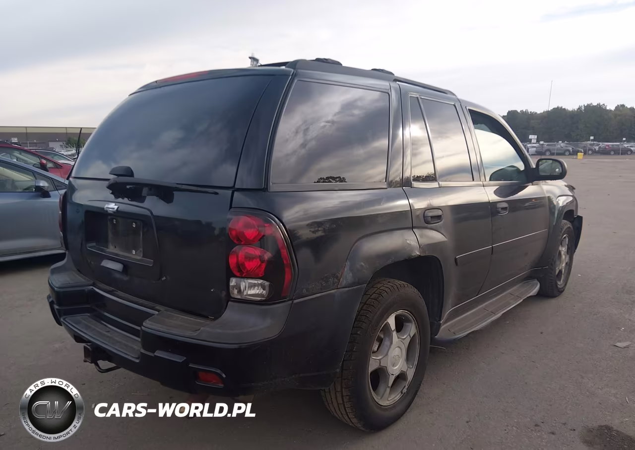 2007 Chevrolet Trailblazer Ls VIN:1GNDT13S572174163 - 4