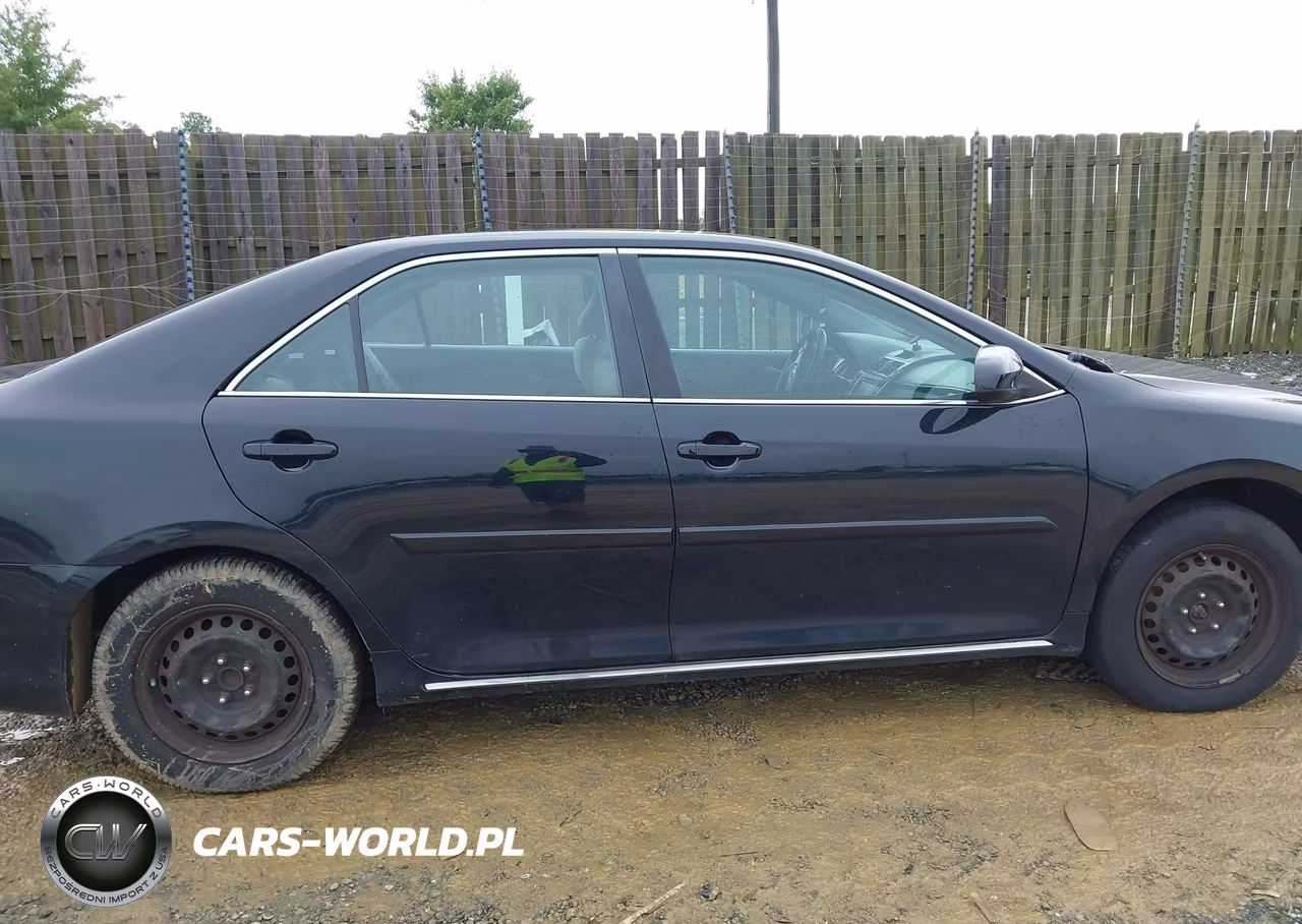 2013 Toyota Camry Le VIN:4T1BF1FK2DU281637 - 13