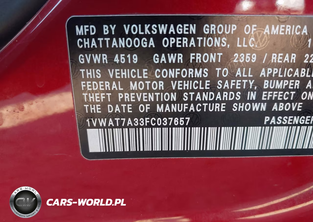 2015 Volkswagen Passat 1.8T Wolfsburg Edition VIN:1VWAT7A33FC037657 - 9