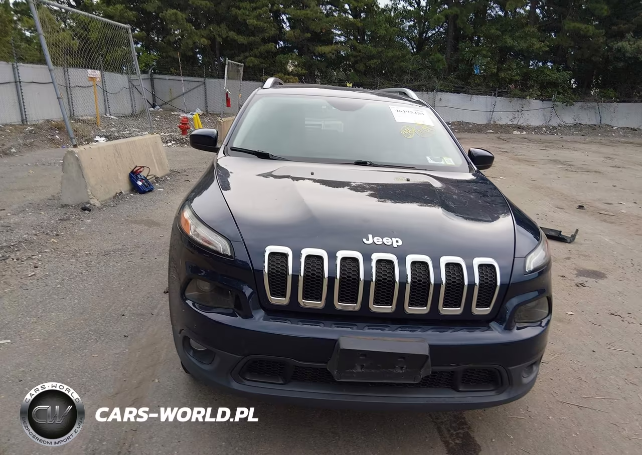 2016 Jeep Cherokee Latitude VIN:1C4PJMCS5GW308255 - 13
