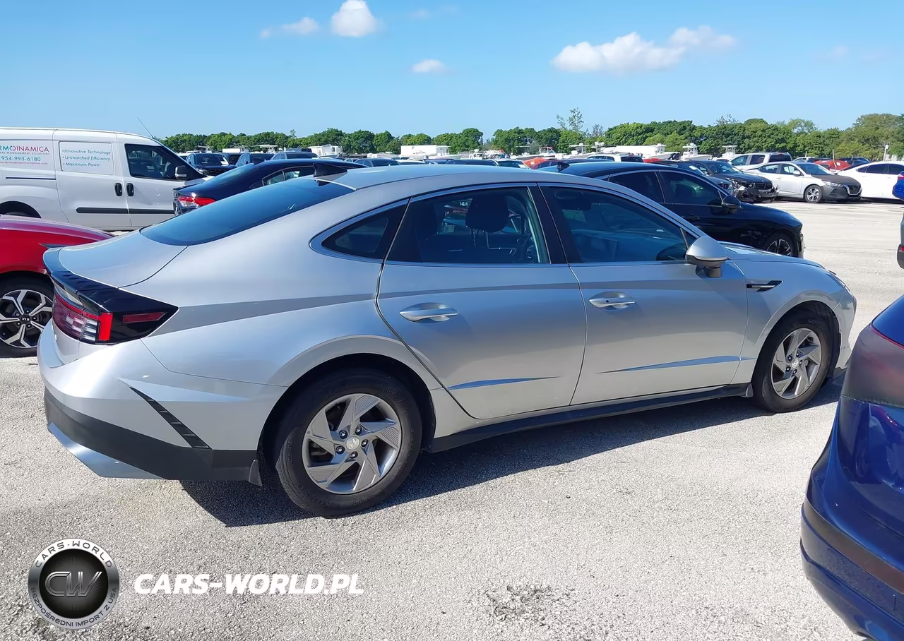 2025 Hyundai Sonata Se VIN:KMHL24JA8SA429031 - 13