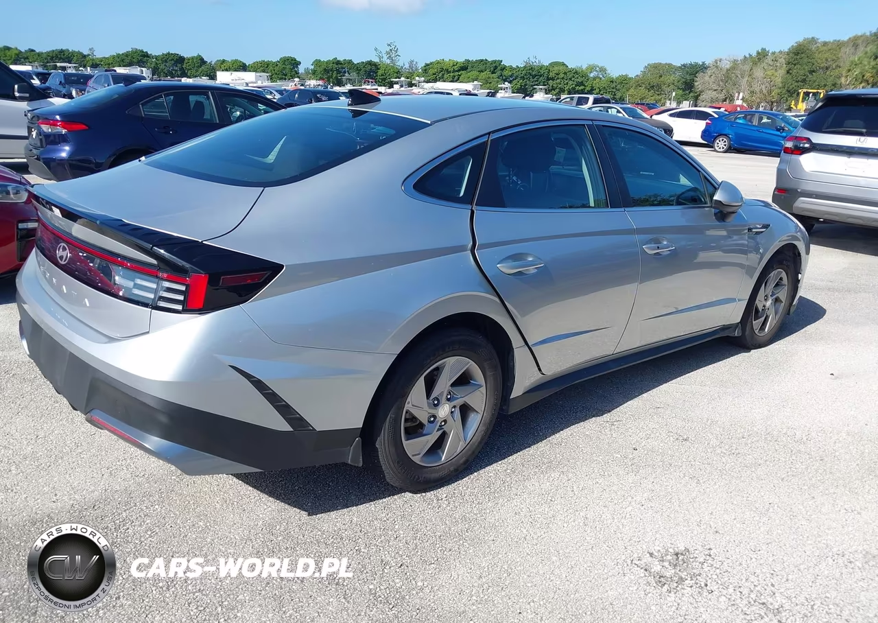 2025 Hyundai Sonata Se VIN:KMHL24JA8SA429031 - 4