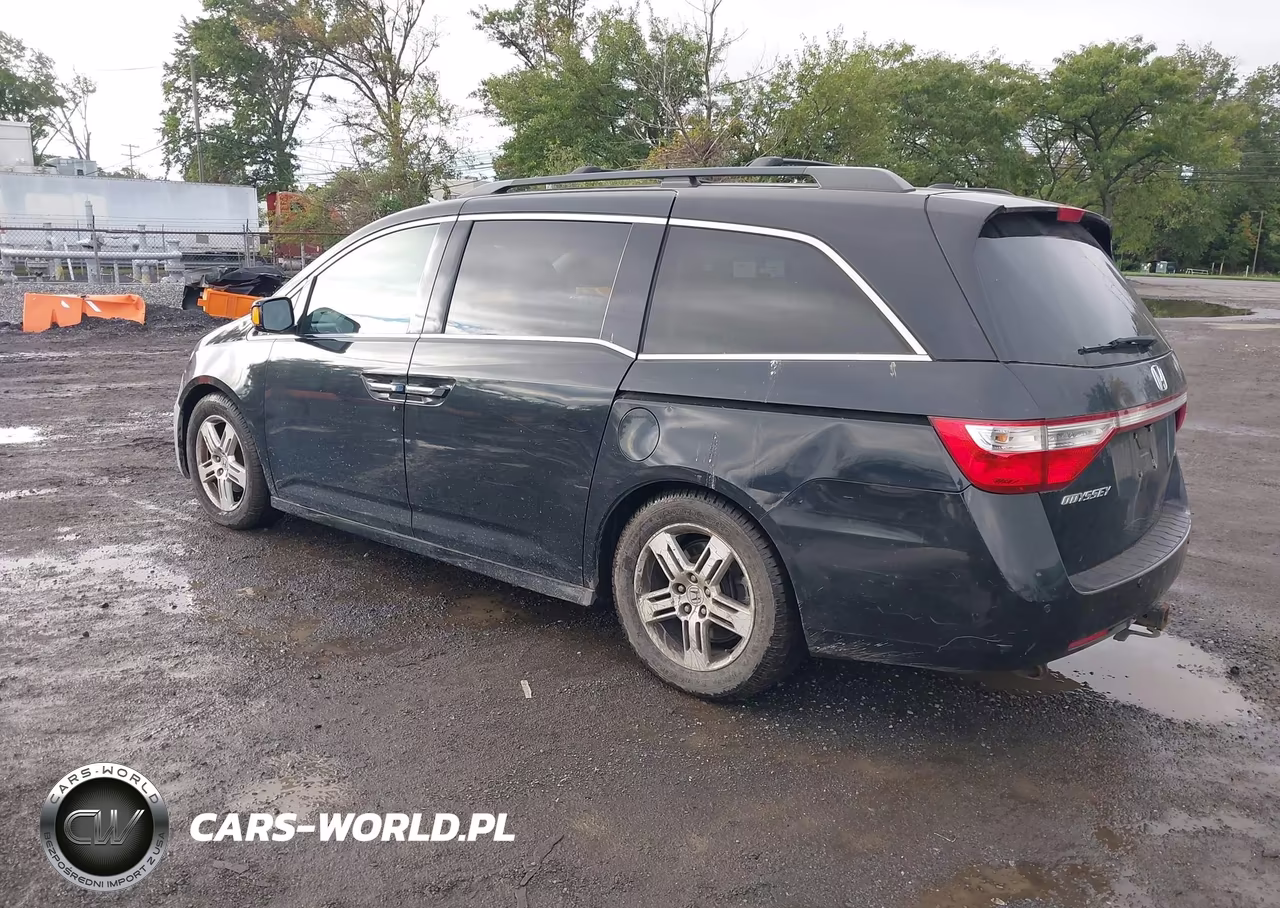 2012 Honda Odyssey Touring-Touring Elite VIN:5FNRL5H9XCB086051 - 3