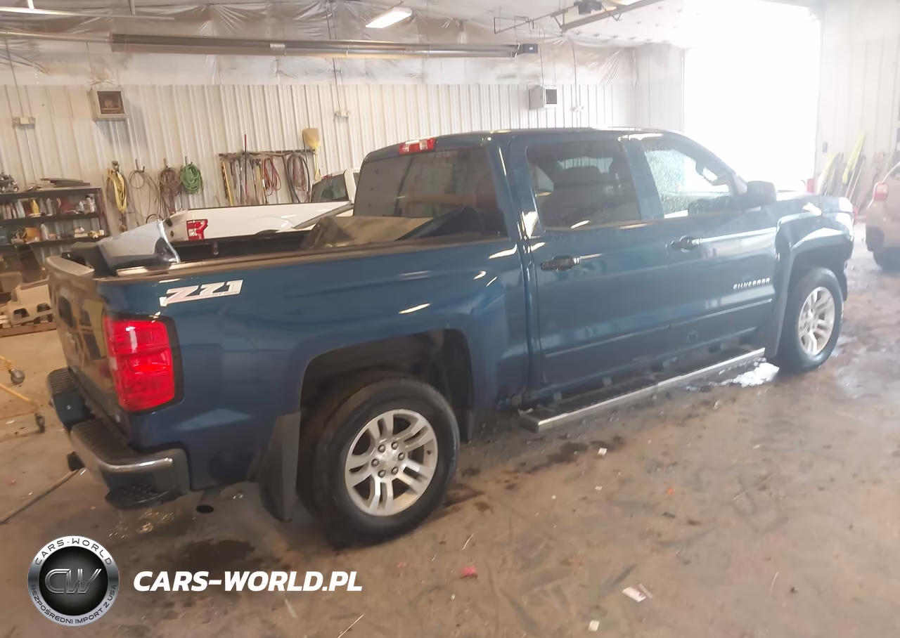 2017 Chevrolet Silverado 1500 1Lt VIN:3GCUKREC9HG230825 - 4