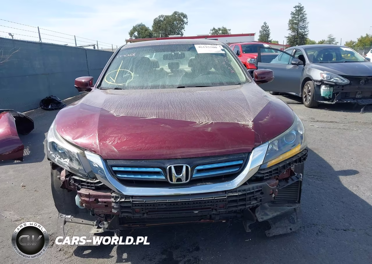 2015 Honda Accord Hybrid VIN:1HGCR6F3XFA004696 - 13