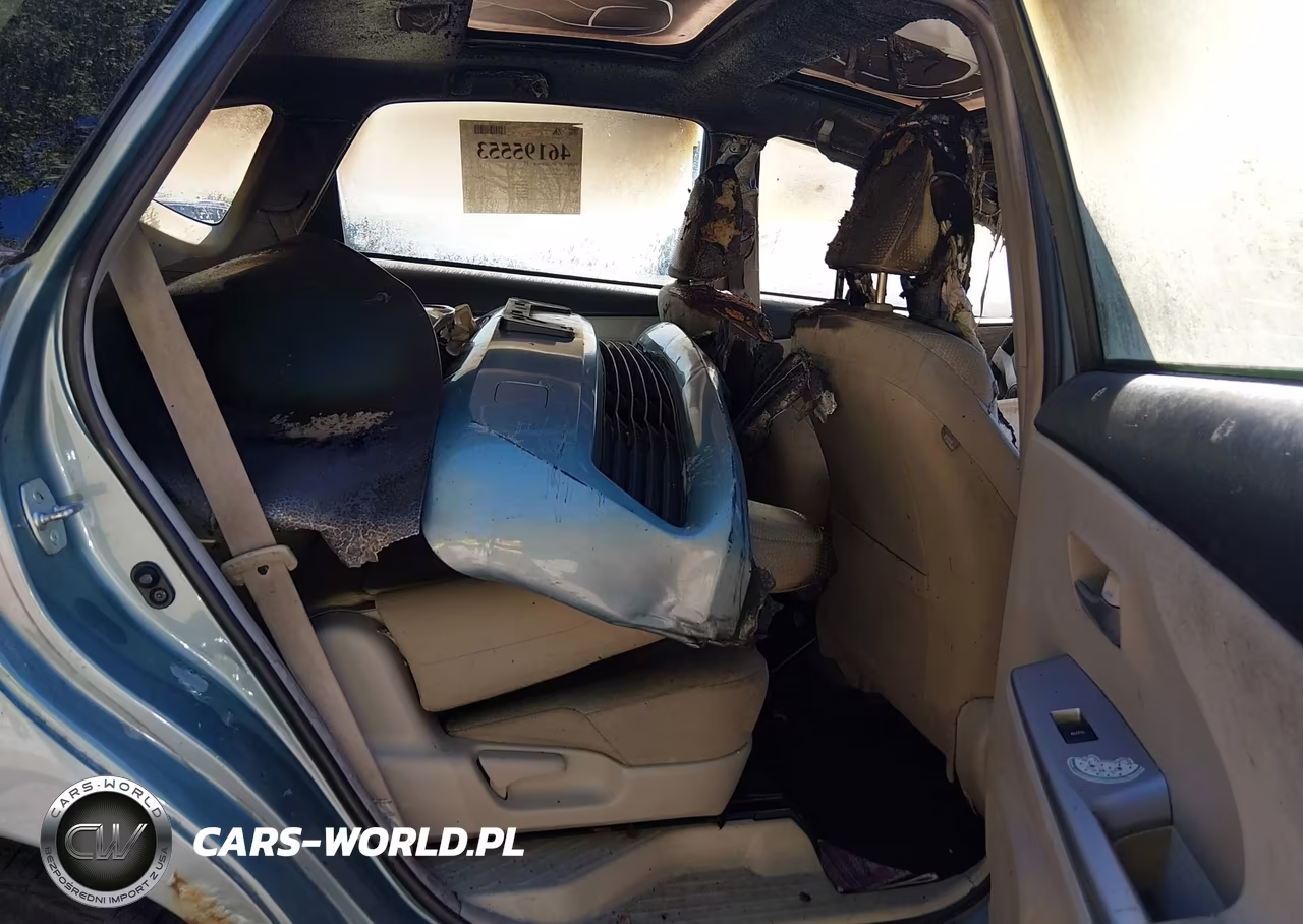 2014 Toyota Prius V Three VIN:JTDZN3EUXEJ012972 - 8