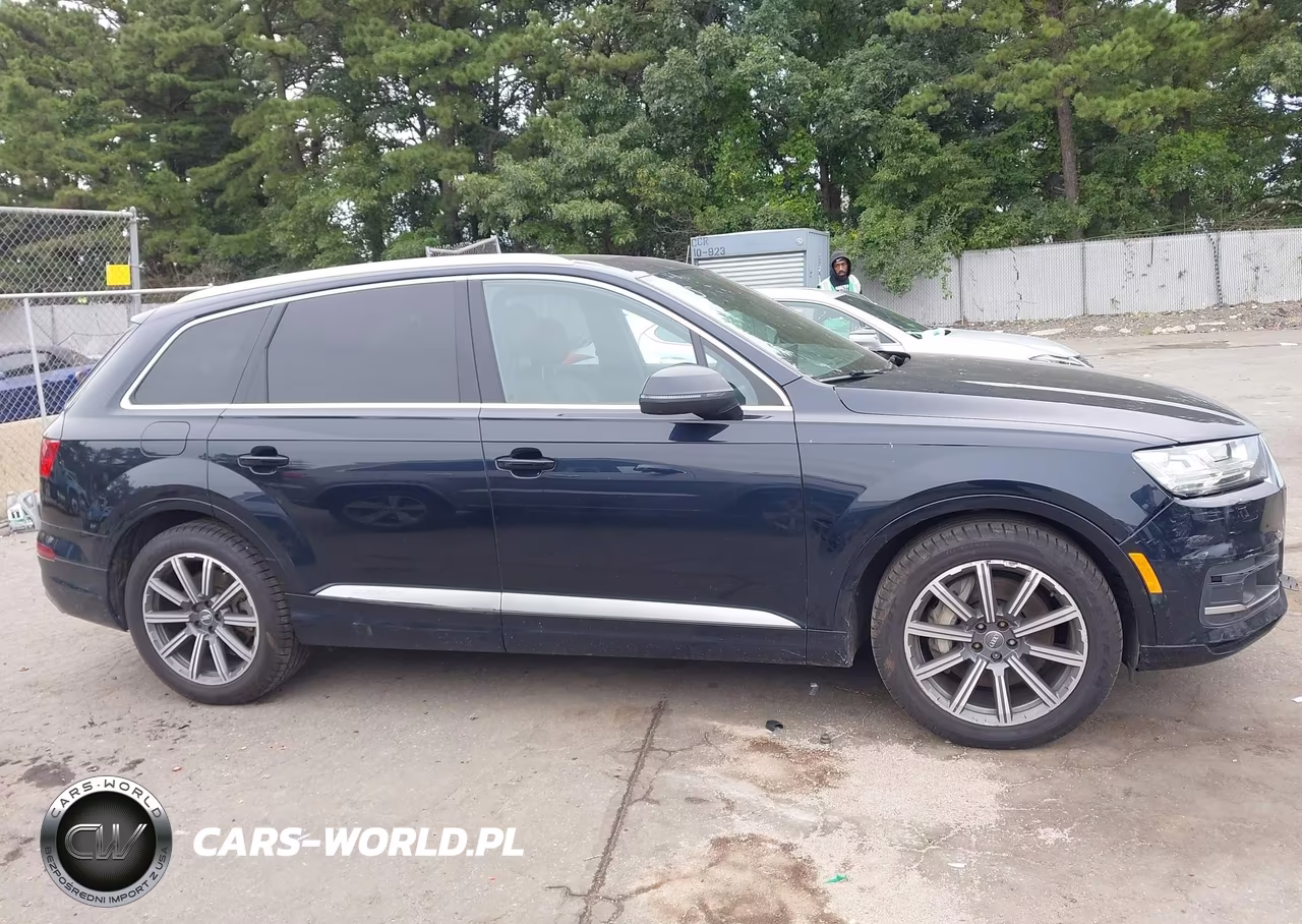 2017 Audi Q7 3.0T Premium VIN:WA1VAAF73HD015717 - 13
