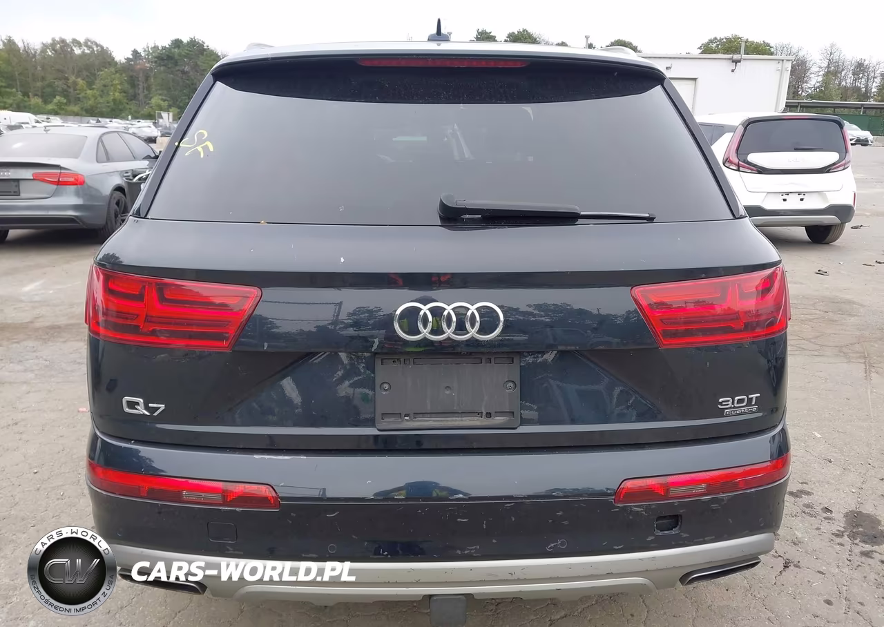 2017 Audi Q7 3.0T Premium VIN:WA1VAAF73HD015717 - 16