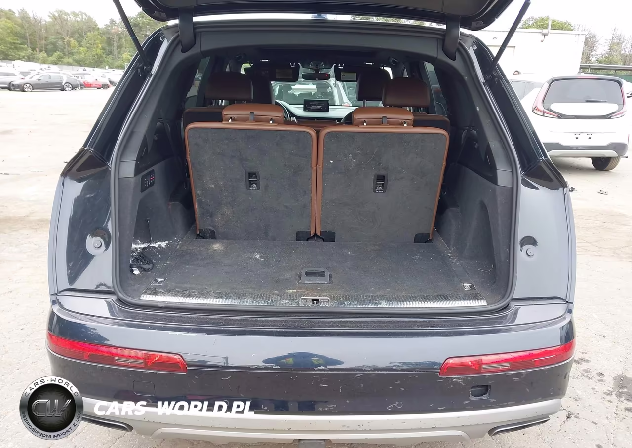 2017 Audi Q7 3.0T Premium VIN:WA1VAAF73HD015717 - 18