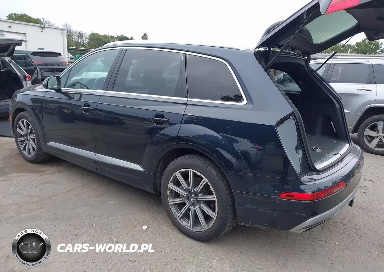 2017 Audi Q7 3.0T Premium VIN:WA1VAAF73HD015717 - 3
