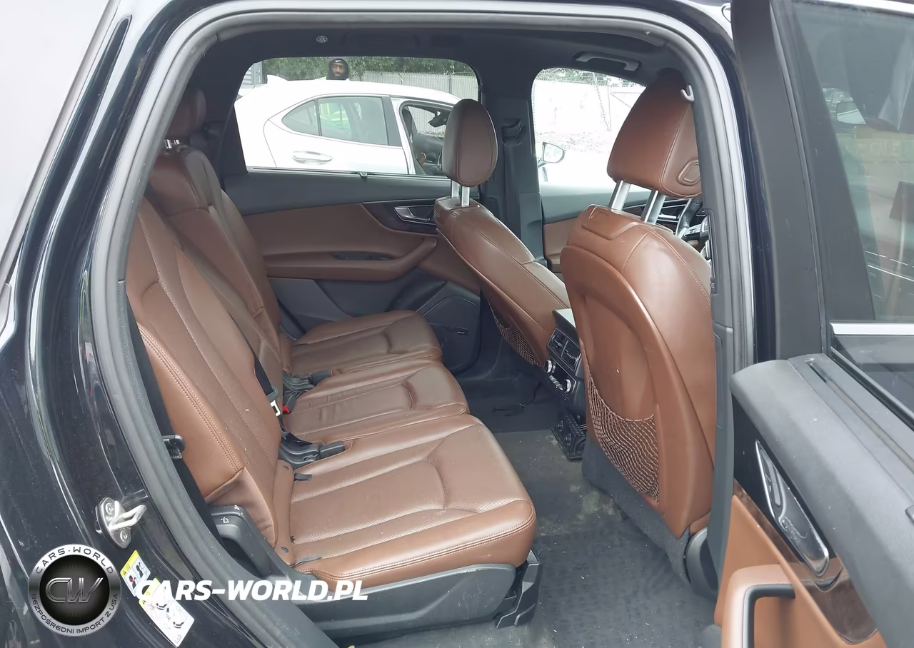2017 Audi Q7 3.0T Premium VIN:WA1VAAF73HD015717 - 8