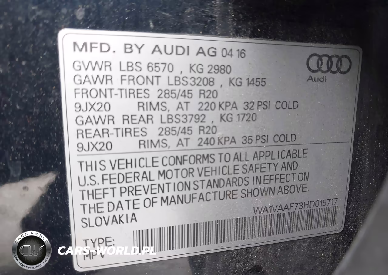 2017 Audi Q7 3.0T Premium VIN:WA1VAAF73HD015717 - 9