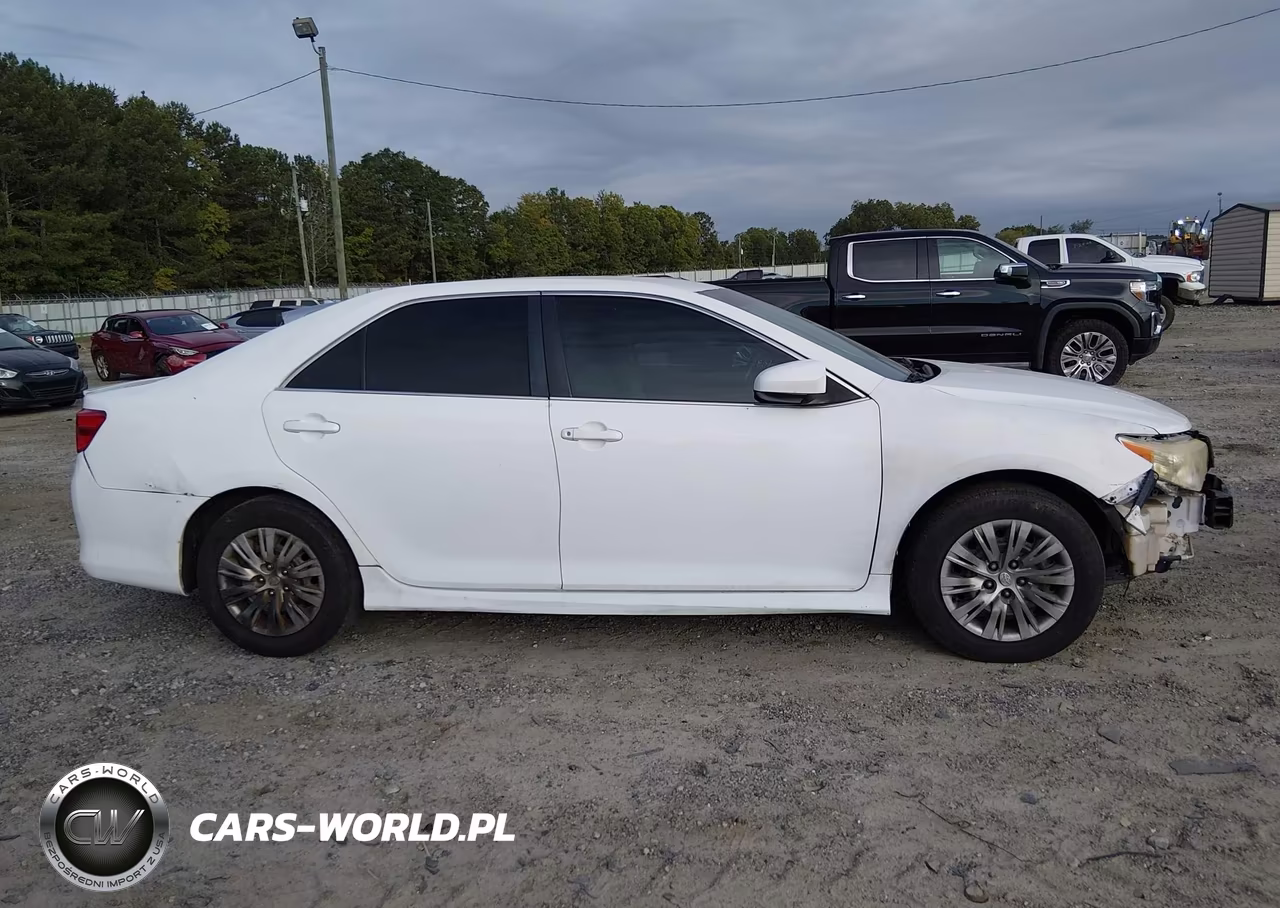 2014 Toyota Camry L VIN:4T4BF1FK5ER415001 - 14
