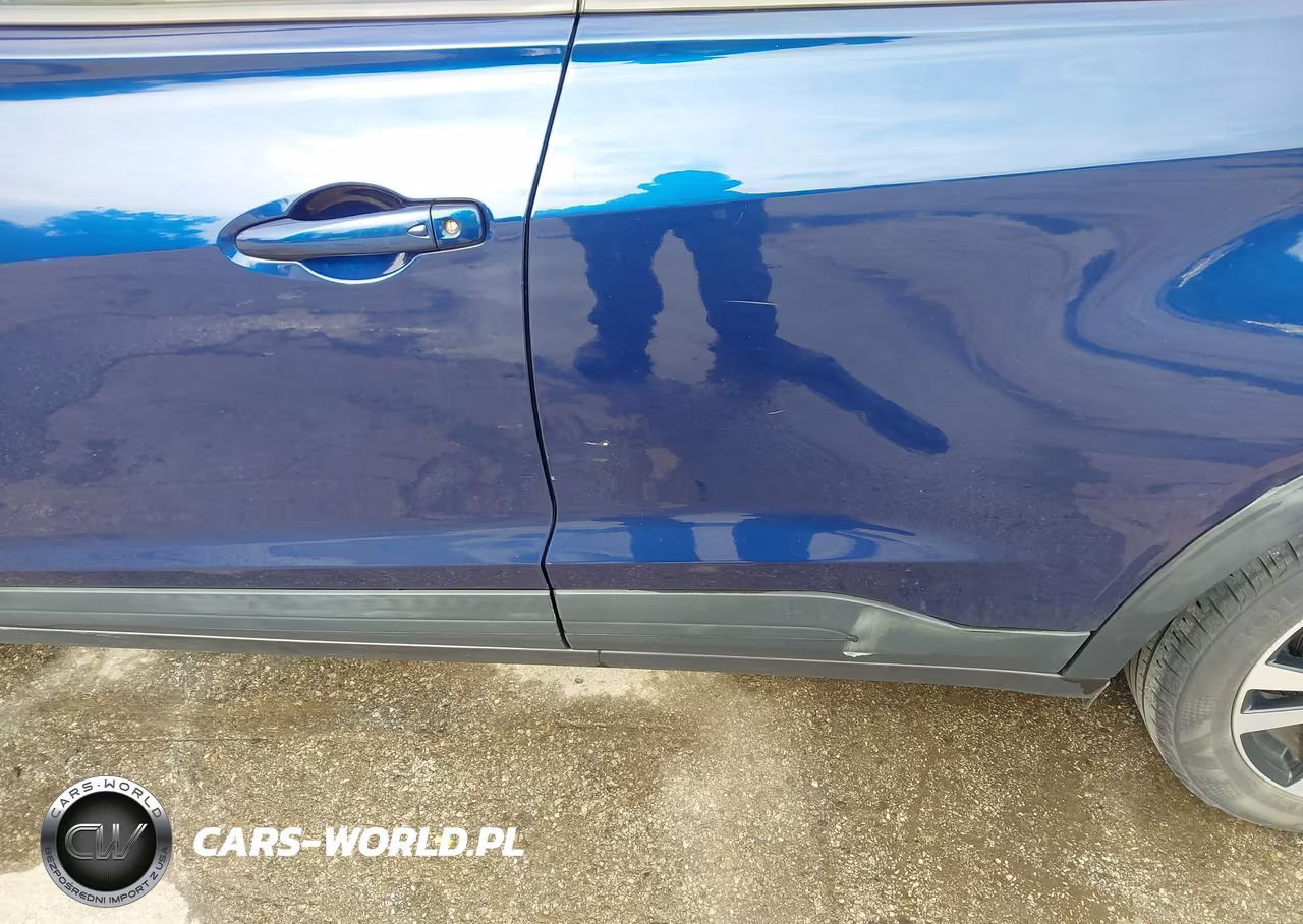 2018 Nissan Kicks Sv VIN:3N1CP5CU3JL541135 - 17