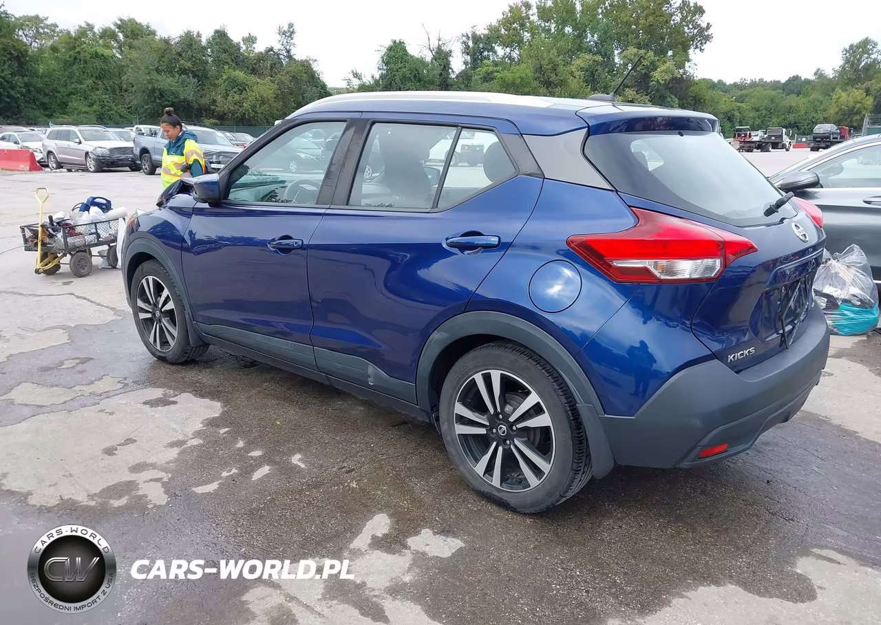 2018 Nissan Kicks Sv VIN:3N1CP5CU3JL541135 - 3