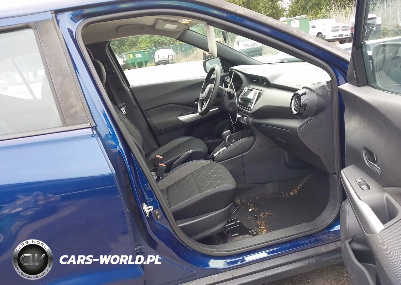 2018 Nissan Kicks Sv VIN:3N1CP5CU3JL541135 - 5