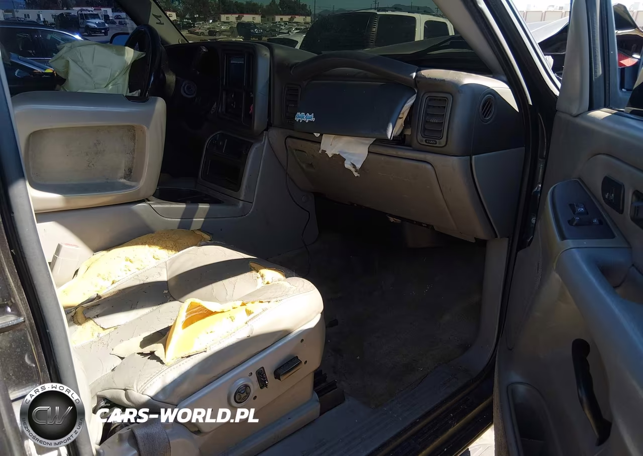 2005 Chevrolet Tahoe Lt VIN:1GNEC13T95R185748 - 5