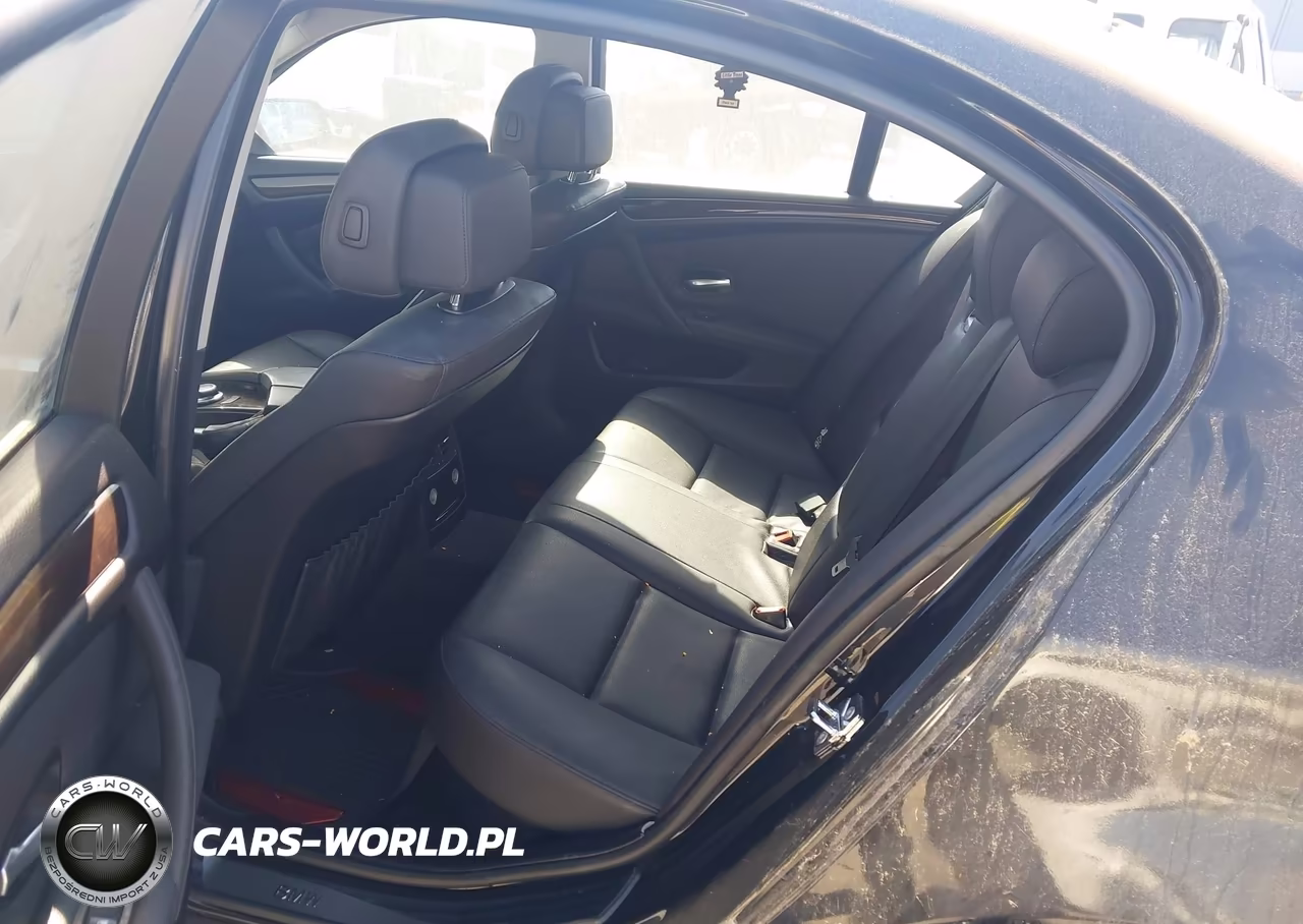 2008 BMW 5 Series 528I VIN:WBANU53528CT12617 - 8