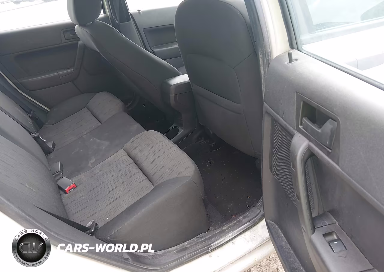 2010 Ford Focus Se VIN:1FAHP3FNXAW183785 - 8