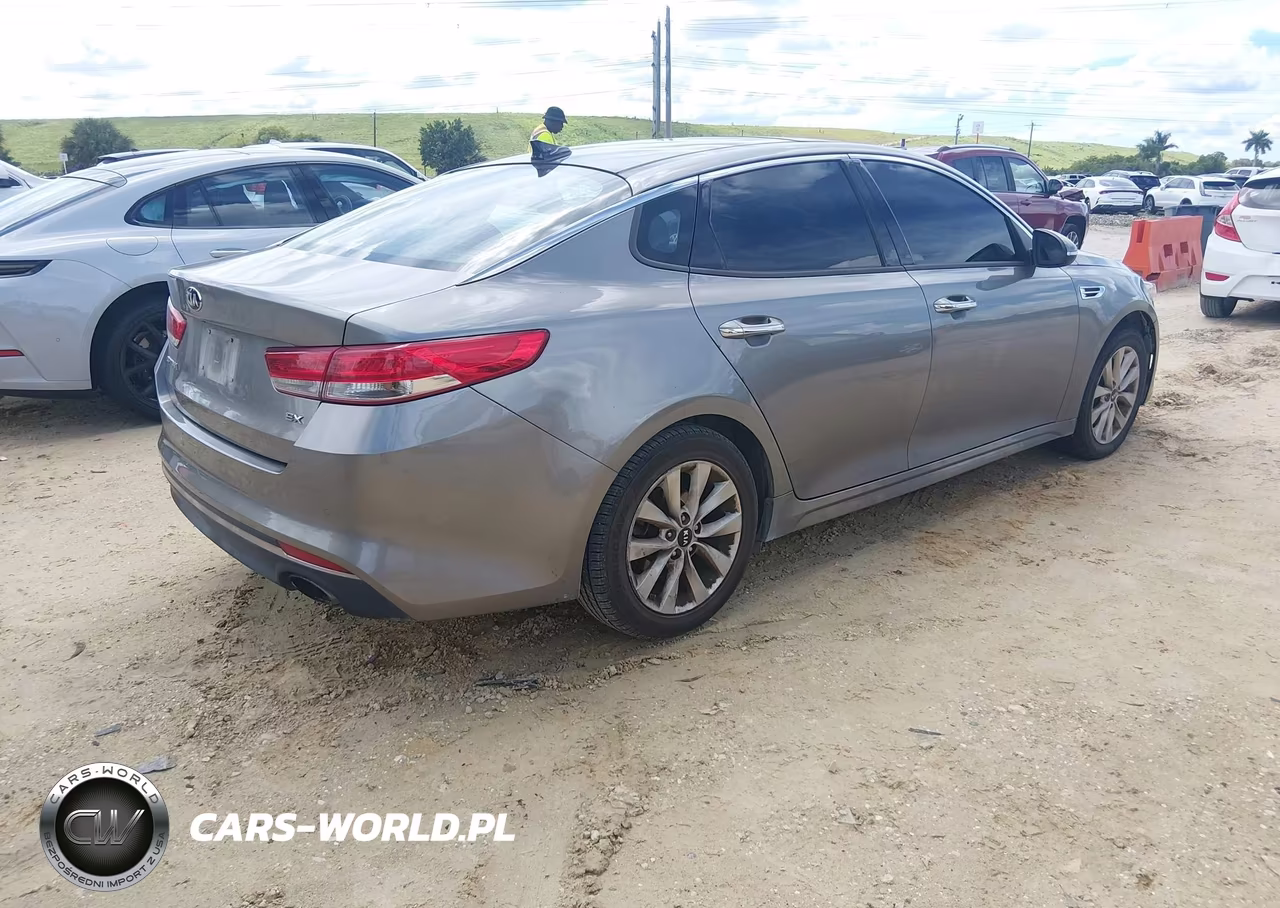 2016 Kia Optima Ex VIN:5XXGU4L35GG058114 - 4